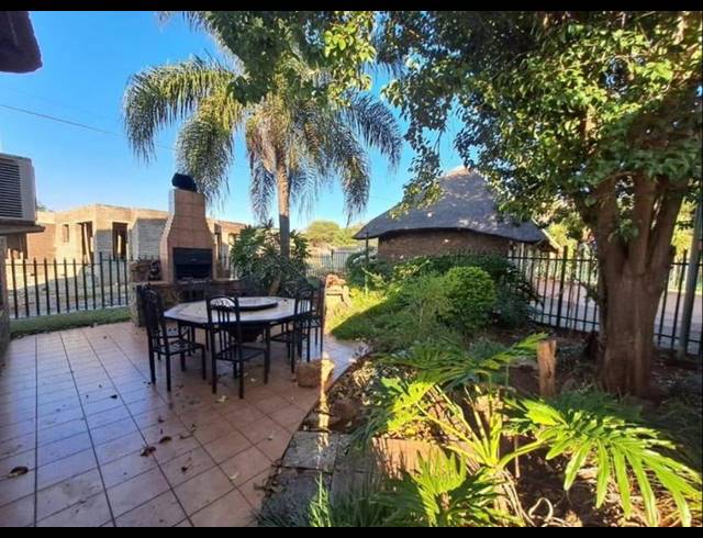 6 BEDROOM HOUSE FOR SALE IN THABAZIMBI
